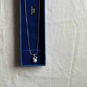 Freshwater Pearl Necklace and Pearl Earrings